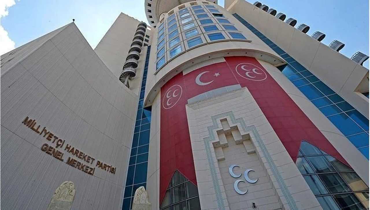 MHPde Deprem 3 Milletvekili Istifa Etti 1