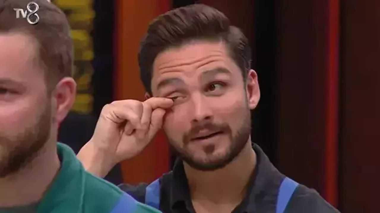 MasterChef'te Kaza: Beyza, Yanmış Yüzüne Rağmen Geri Döndü 3 MasterChefte Kaza Beyza Yanmis Yuzune Ragmen Geri Dondu 4