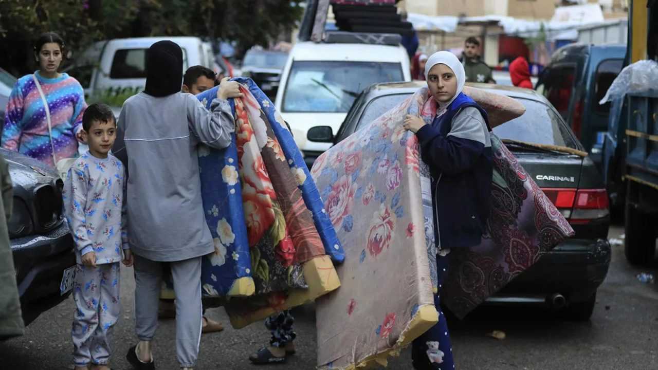 Savaşın Ardından: Dönüş Yollarında Yıkım ve Gözyaşı 1 Savasin Ardindan Donus Yollarinda Yikim ve Gozyasi 2