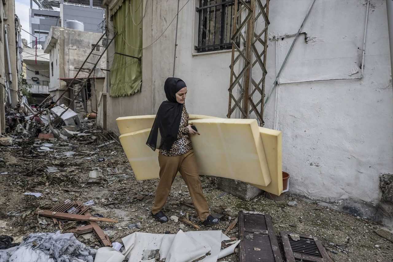 Savaşın Ardından: Dönüş Yollarında Yıkım ve Gözyaşı 20 Savasin Ardindan Donus Yollarinda Yikim ve Gozyasi 21