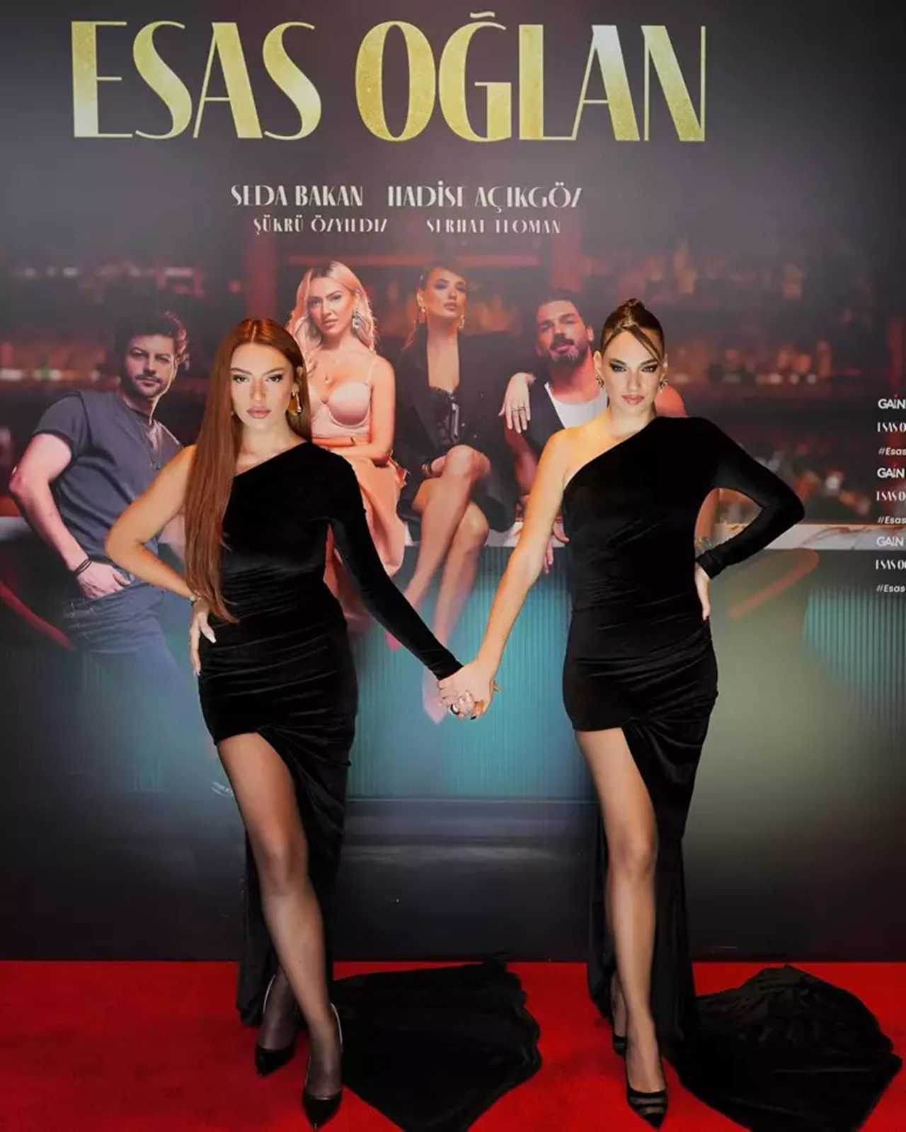 Ünlü Güzel Seda Bakan, Cesur Pozlarıyla Nefes Kesti 1 Seda Bakan Cesur Kombiniyle Gecenin Yildizi Oldu 2