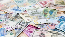 Sterlin ve Euro Yükseliyor, Dolar Gücünü Artırıyor