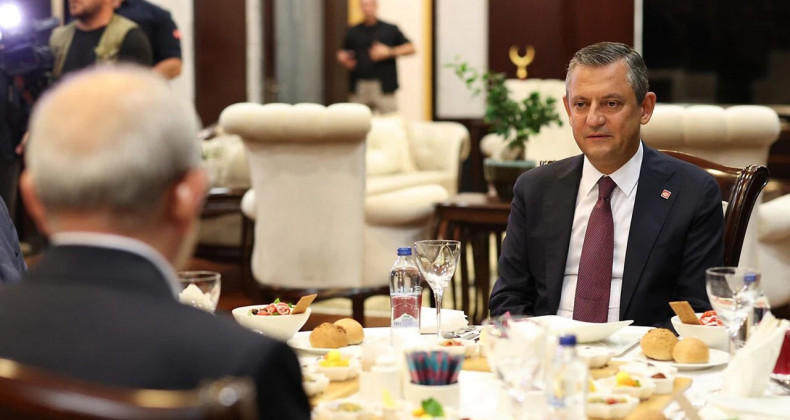 CHP’de Kurultay Krizi: Özel’e Destek, Kılıçdaroğlu’na Rest