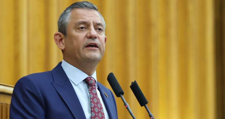 Özgür Özel’den Gündeme Damga Vuran Sert Mesajlar