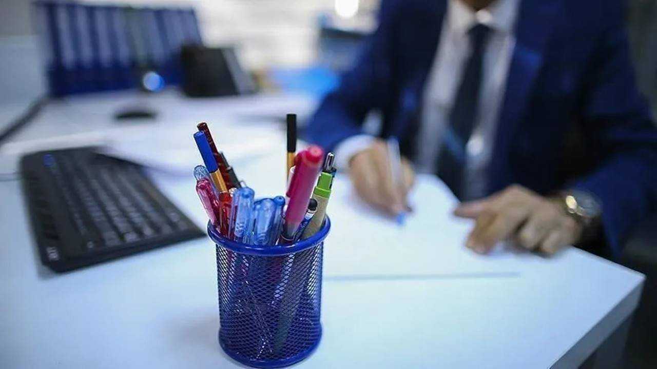 Bakanlıklardan Dev Alım: 5 Müfettiş ve 25 İşçi 3 Bakanliklardan Dev Alim 5 Mufettis ve 25 Isci 3