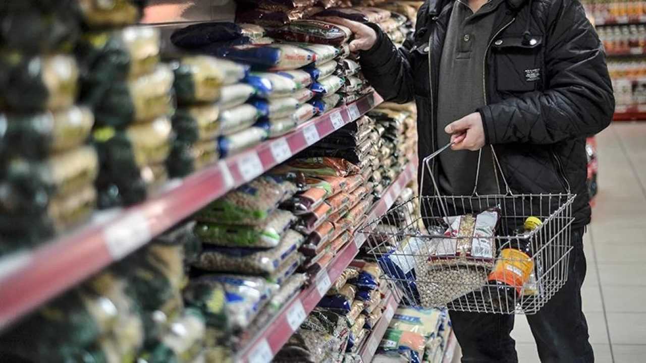 Enflasyon Yükseldi: Kasım'da Yıllık %47,09 ile Şok Etkisi 2 Enflasyon Yukseldi Kasimda Yillik G09 ile Sok Etkisi 3