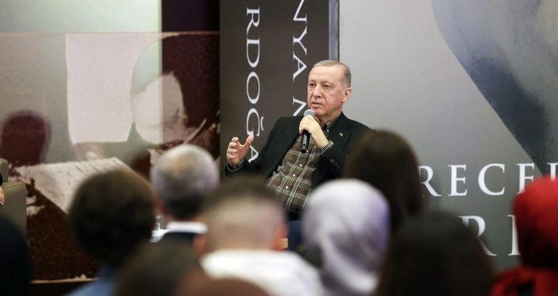 Erdoğan’dan Gençlere Müjde: Burslar 3 Bin Liraya Çıkıyor