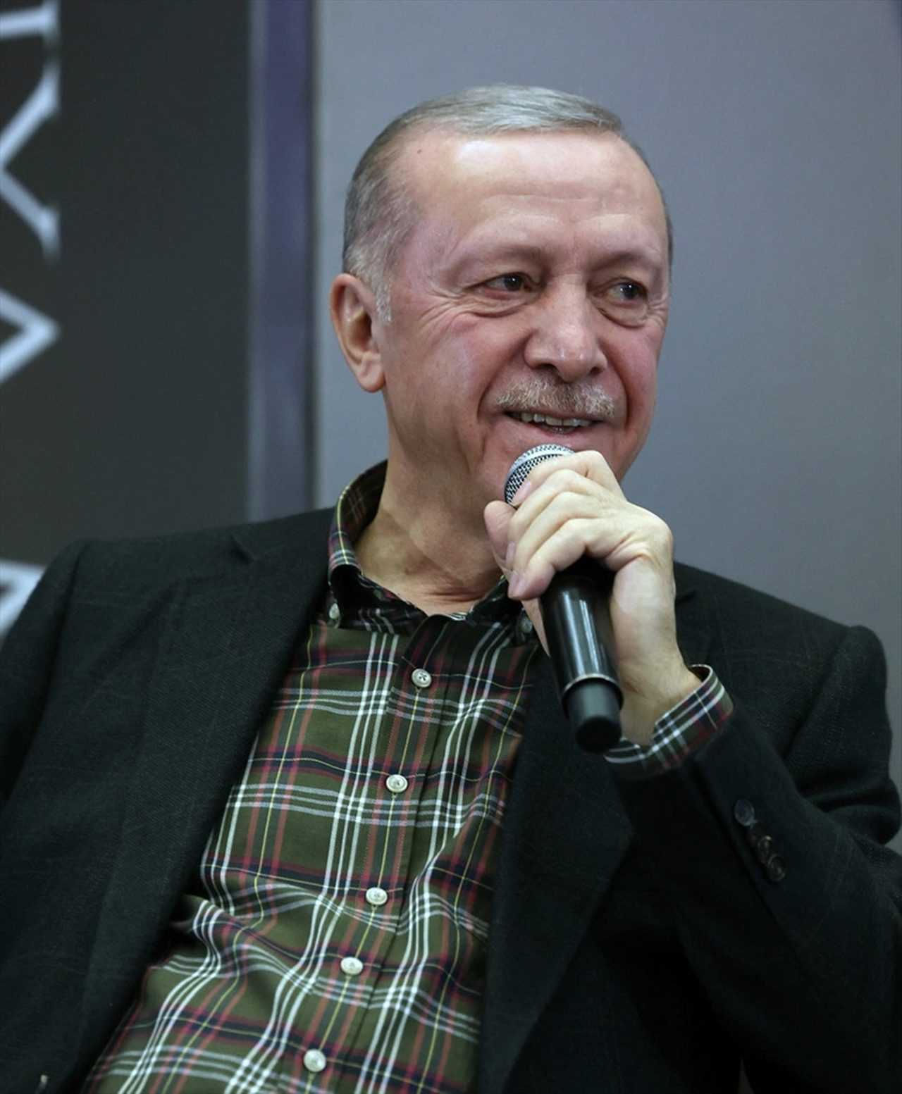 Erdoğan’dan Gençlere Müjde: Burslar 3 Bin Liraya Çıkıyor 1 Erdogandan Genclere Mujde Burslar 3 Bin Liraya Cikiyor 2