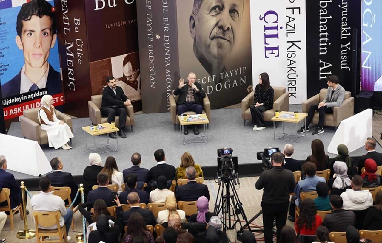 Erdoğan’dan Gençlere Müjde: Burslar 3 Bin Liraya Çıkıyor 2 Erdogandan Genclere Mujde Burslar 3 Bin Liraya Cikiyor 3