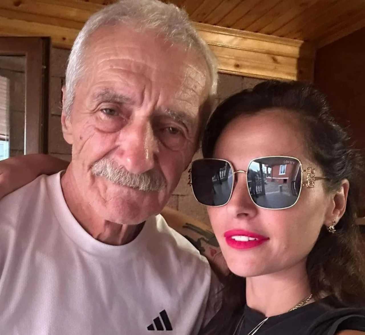Evlatlik Oldugunu Ogrenen Gazetecinin Sok Edici Kesfi 4
