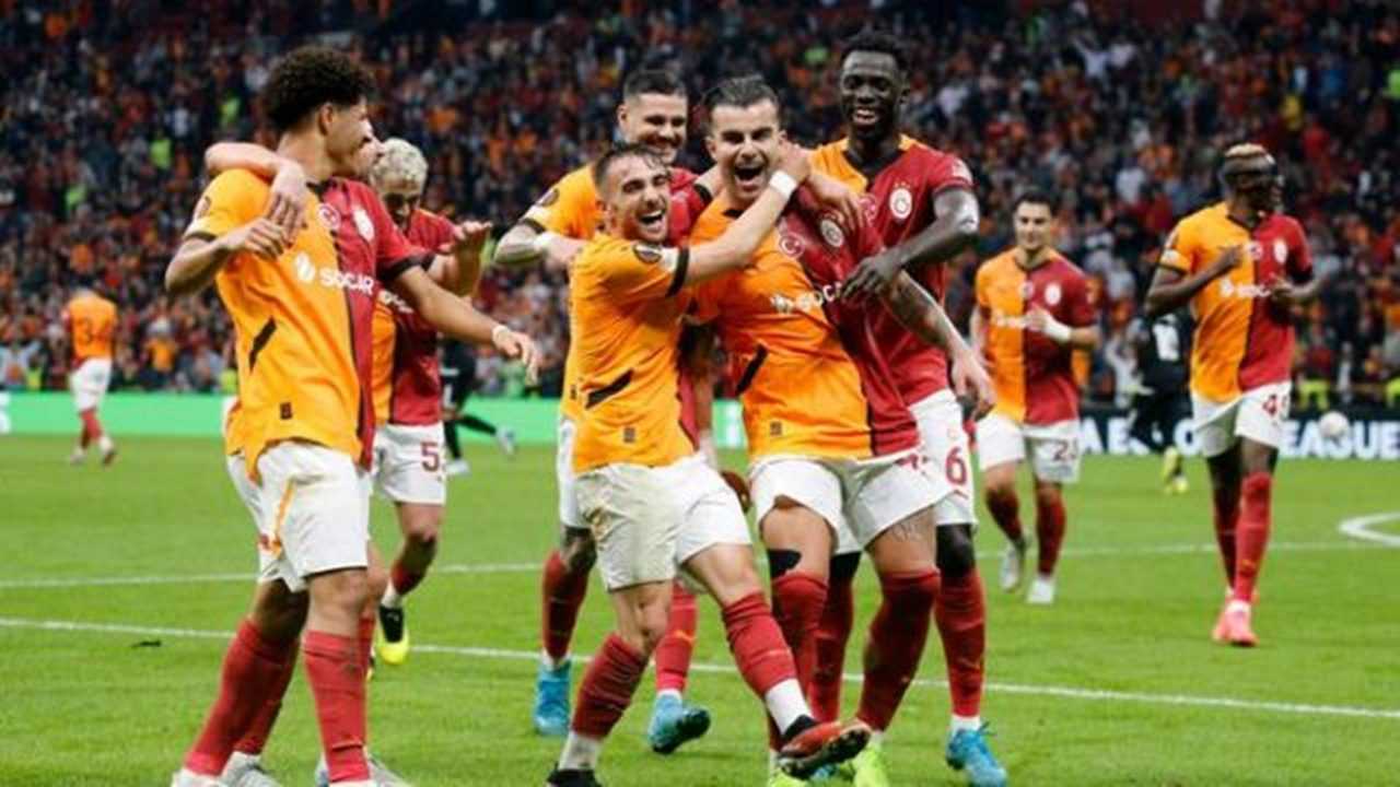 Galatasaray Trabzonsporu 4 3 Yenerek Liderligini Surdurdu 3