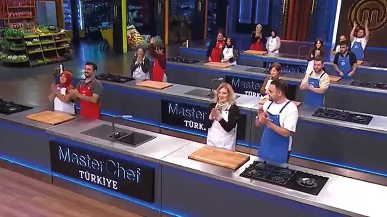MasterChef’te Aile Buluşması ve Duygusal Anlar 1 MasterChefte Aile Bulusmasi ve Duygusal Anlar 2