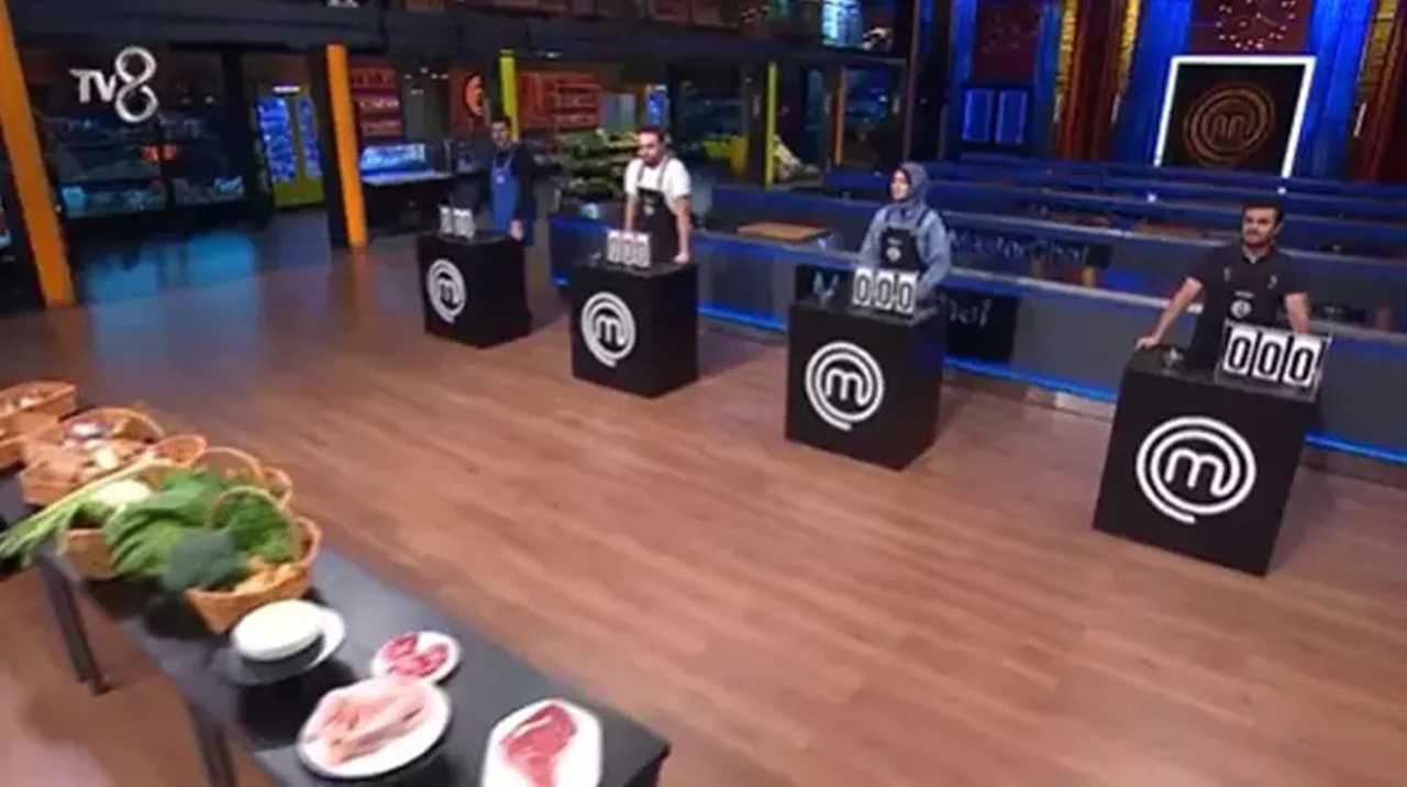 MasterChef’te Şok Gelişme: Kırmızı Takım Kazandı, Beyza Aday 4 MasterChefte Sok Gelisme Kirmizi Takim Kazandi Beyza Aday 5