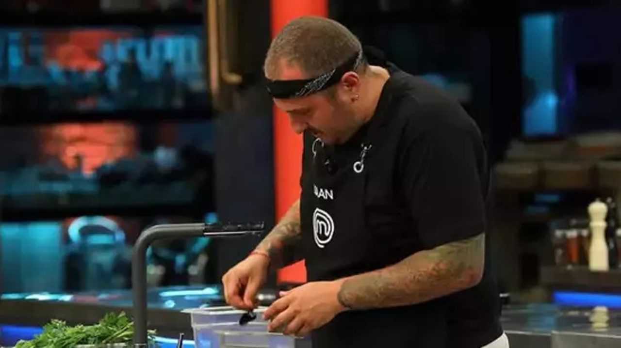 Masterchef'te Eleme Adayı Olan Kaan Acı Bir Olay Yaşadı 2 Masterchefte Eleme Adayi Olan Kaan Aci Bir Olay Yasadi 3