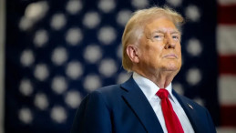 Trump’ın Maksimum Baskısı: İran’a Yaptırım ve Askeri Tehdit