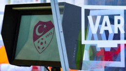 VAR Anları: Penaltı ve Kırmızı Kart Kararları
