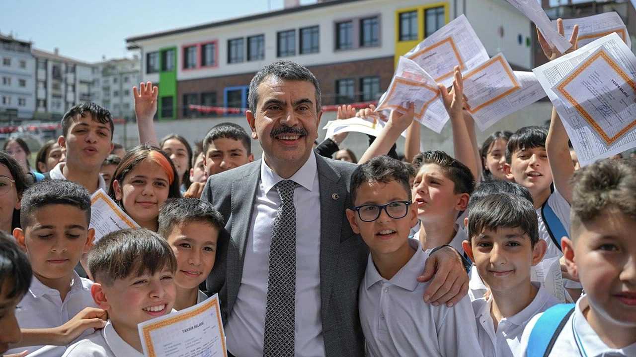 Yusuf Tekinden Egitimde Dev Adimlar 3
