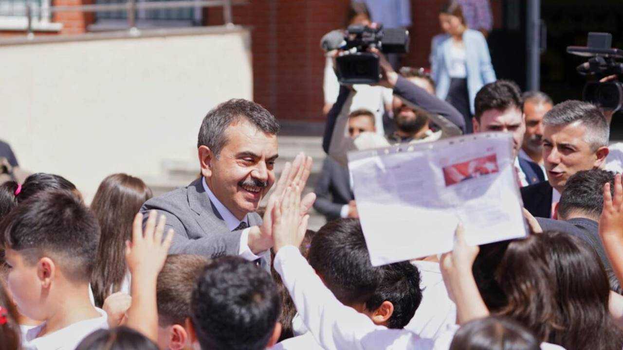 Yusuf Tekinden Egitimde Dev Adimlar 4