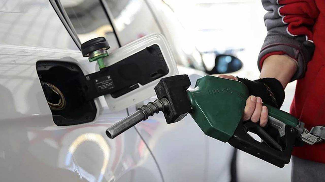 Akaryakıtta Şehir Farkları: Fiyatlar Nerede Daha Yüksek? 4 Akaryakitta Sehir Farklari Fiyatlar Nerede Daha Yuksek 5
