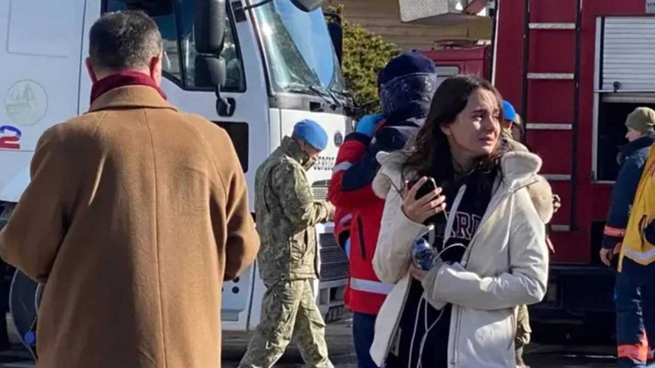 Bolu'da Otelde Korkunç Yangın: Tatilciler Uykuda Yakalandı 2 Boluda Otelde Korkunc Yangin Tatilciler Uykuda Yakalandi 3
