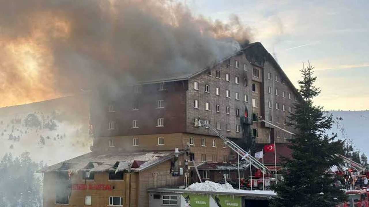 Boludaki Yangin Faciasi 66 Olu 51 Yarali 4
