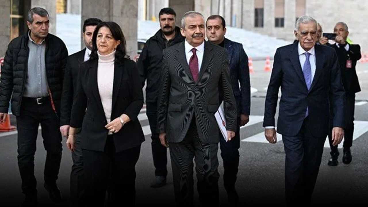 DEM Parti'nin İmralı ve Siyasi Zirve Turu 1 DEM Partinin Imrali ve Siyasi Zirve Turu 2