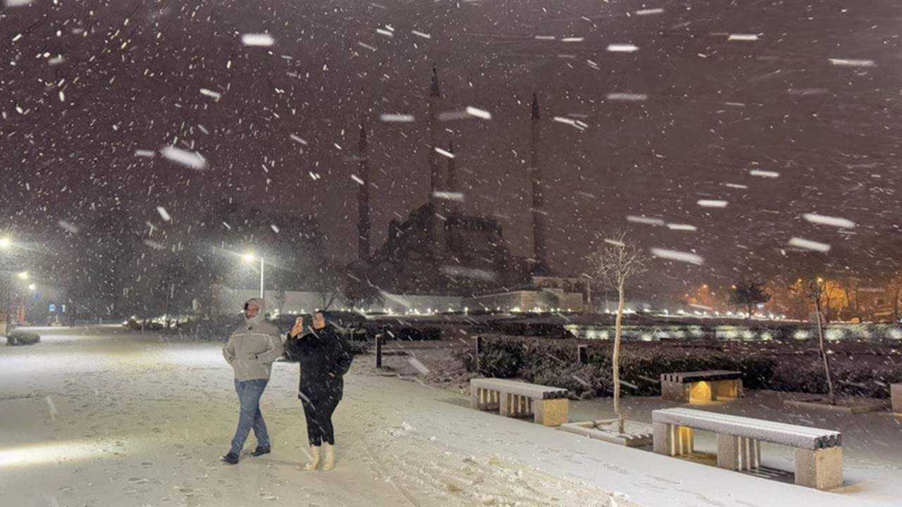 Dikkat! Kış Fırtınası Kapıda Kar, Yağmur ve Çığ Tehlikesi 2 Dikkat Kis Firtinasi Kapida Kar Yagmur ve Cig Tehlikesi 3