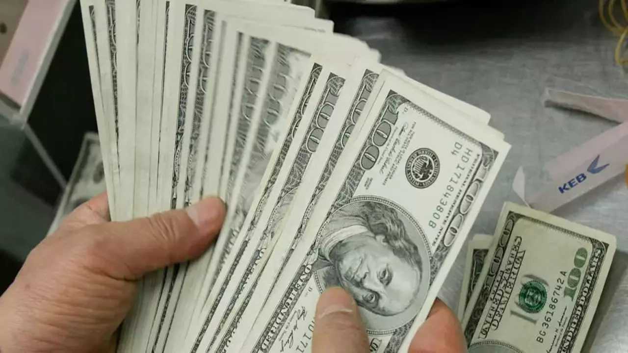 Dolar Zirvede, Gözler Enflasyon ve Maaş Artışlarında 2 Dolar Zirvede Gozler Enflasyon ve Maas Artislarinda 3