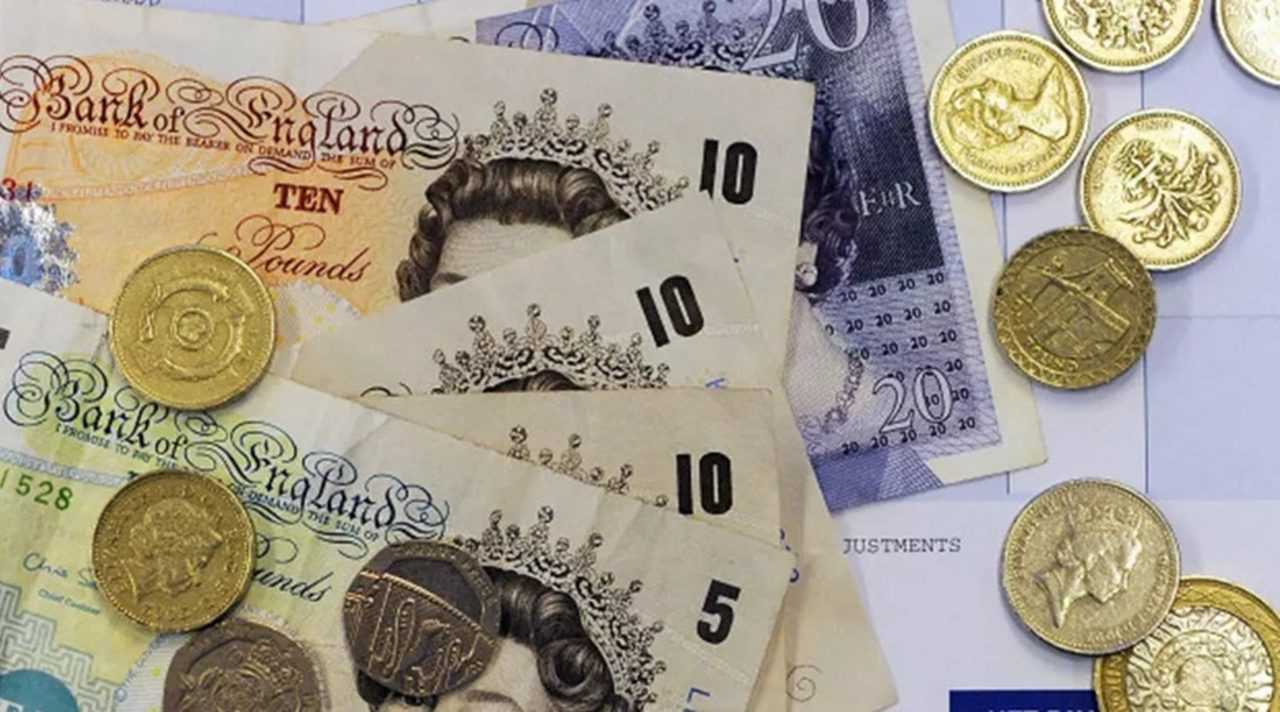 Dolar ve Euro Rekor Kiriyor Doviz Piyasasinda Sok Degisim 4