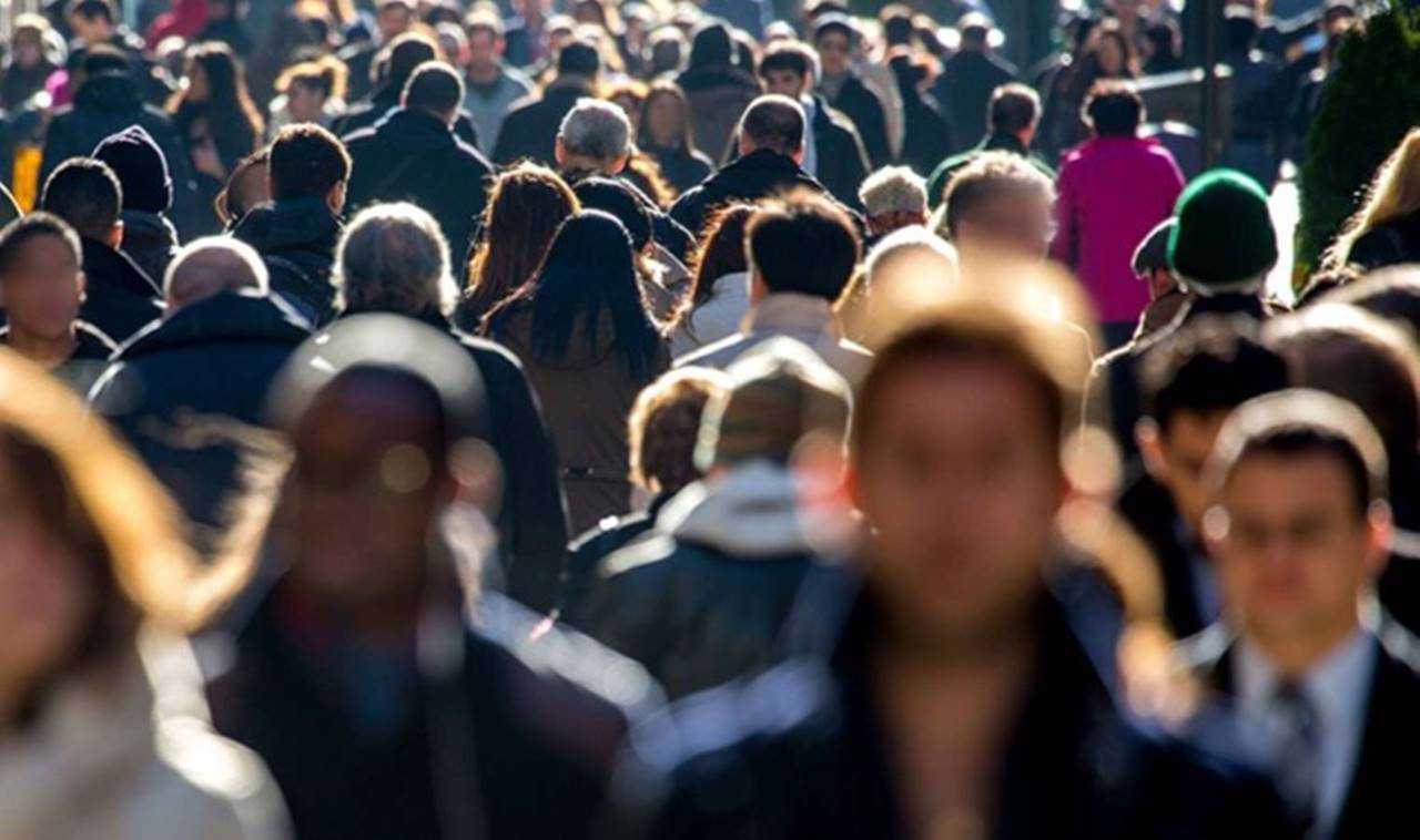 Gençler ve Kadınlar Çalışma Hayatında Zorlu Sınav Veriyor 2 Gencler ve Kadinlar Calisma Hayatinda Zorlu Sinav Veriyor 3