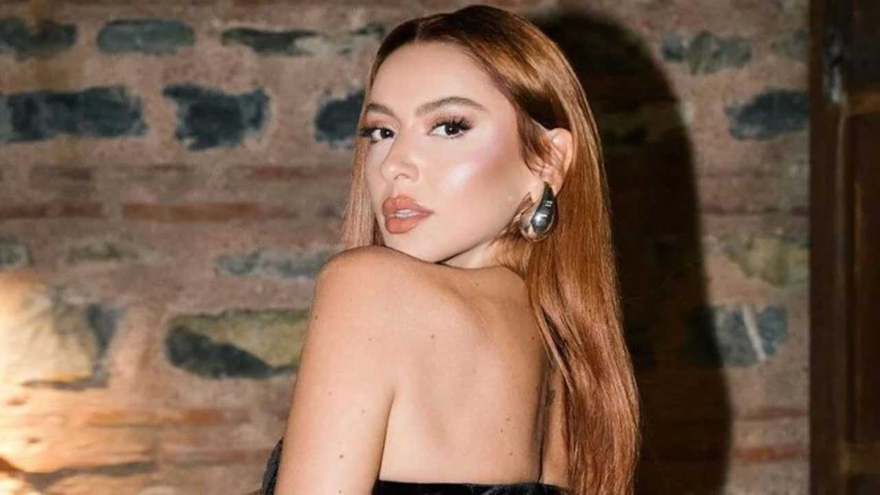 Hadise, Eski Sevgilisi ve Magazin Programlarına Dava Açtı 8 Hadise Eski Sevgilisi ve Magazin Programlarina Dava Acti 9 1