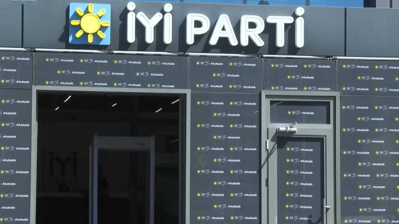 Kürşad Zorlu'dan Şok Adım: İYİ Parti ile Yollarını Ayırdı 1 Kursad Zorludan Sok Adim IYI Parti ile Yollarini Ayirdi 2