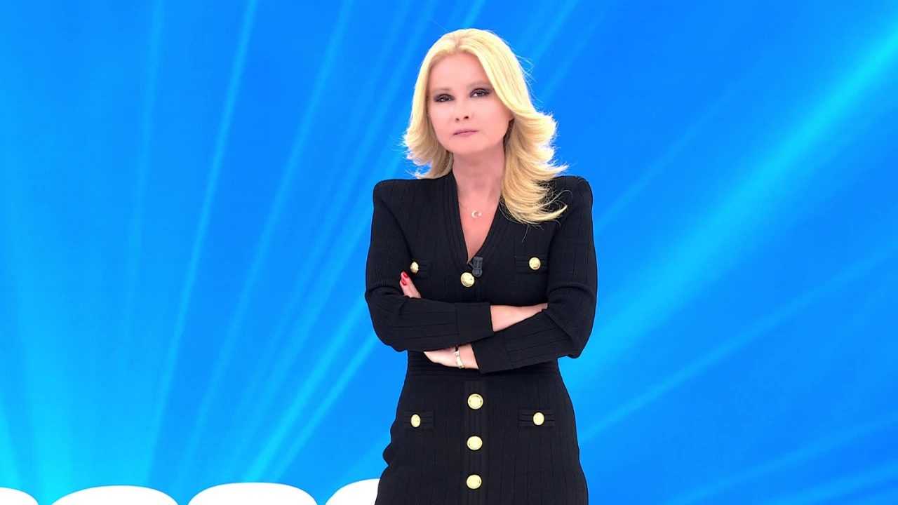 Muge Anli ile Tatli Sert Cozulemeyen Olaylara Cozum 5