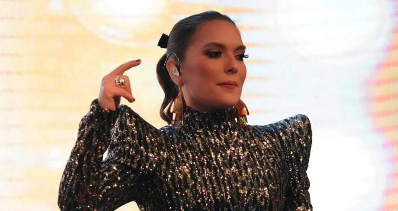 Demet Akalın’dan Gündem Yaratan İşte O Cevap