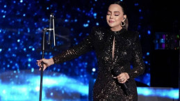 Ebru Gündeş’le Sevgililer Günü’nde Lüks Romantizm