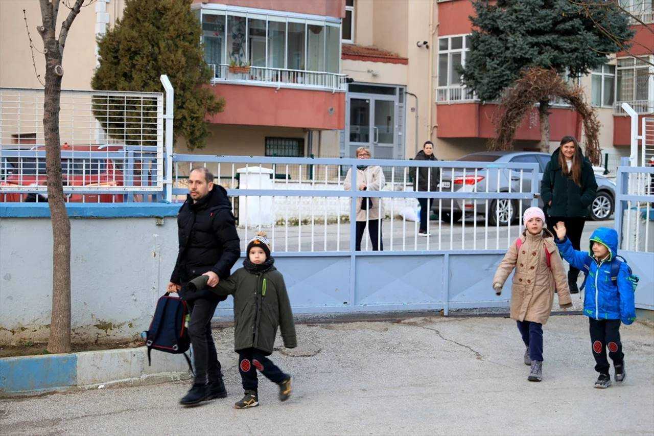 İkinci Dönem Başladı: Öğrenciler Okulda, Sınav Heyecanı Artıyor 8 Ikinci Donem Basladi Ogrenciler Okulda Sinav Heyecani Artiyor 9