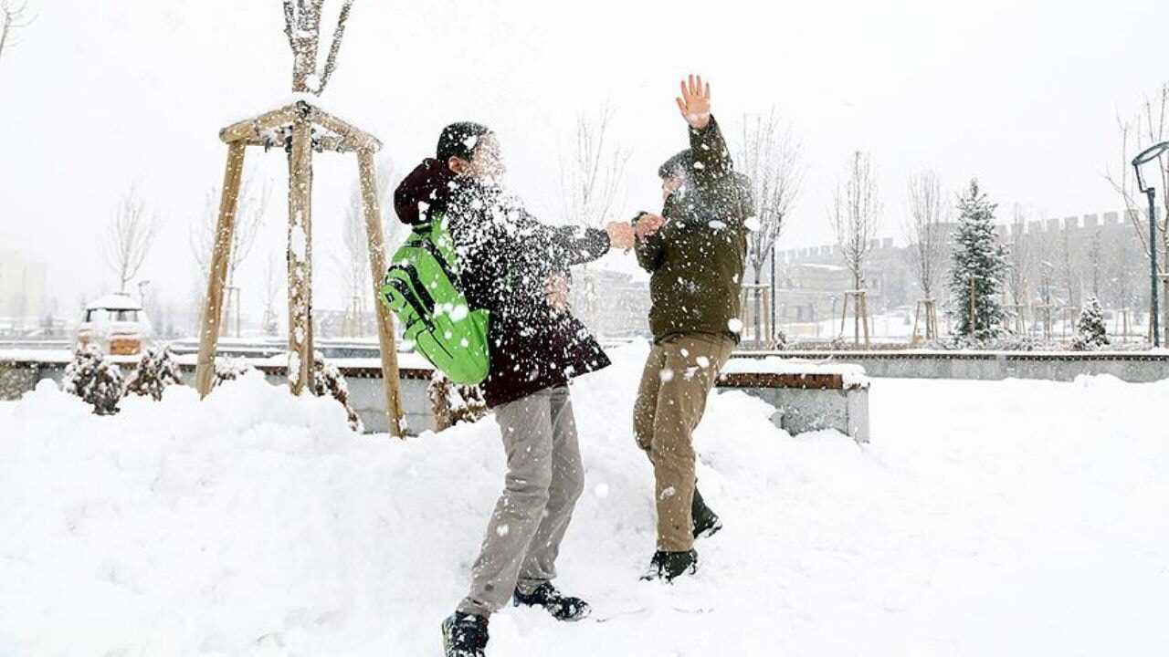 Kar Yağışı Nedeniyle Eğitime Ara Verilen Bölgeler 1 Kar Yagisi Nedeniyle Egitime Ara Verilen Bolgeler 2