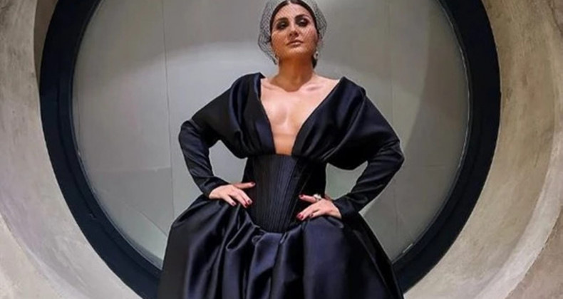 Sibel Can’ın Yeni Albümü ve Tartışma Yaratan Kostümü