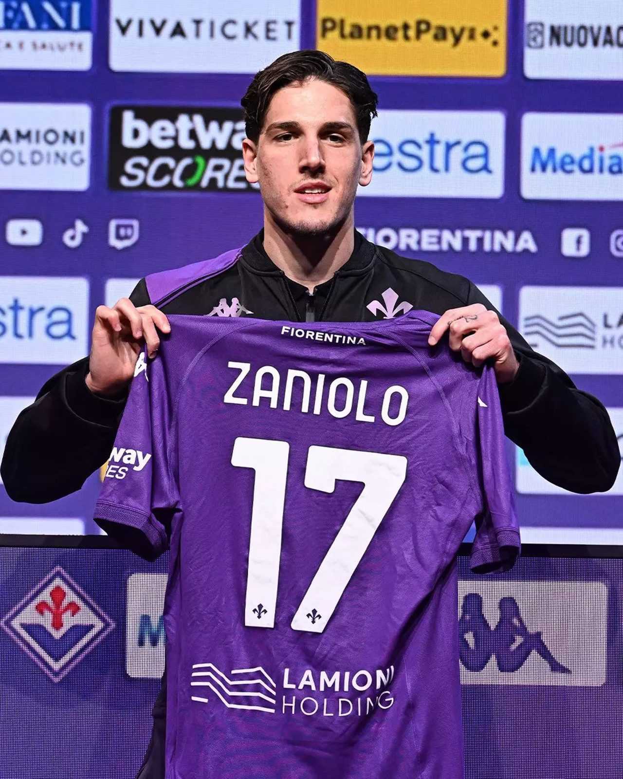 Zaniolo'dan Anlamlı Vefa: 17 Numara Bir Söz İçin 3 Zaniolodan Anlamli Vefa 17 Numara Bir Soz Icin 4