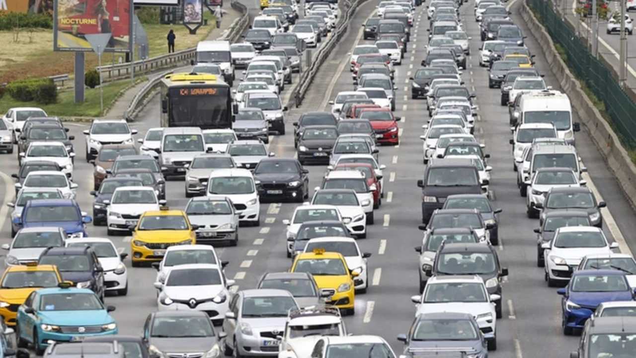 Bayramda Trafik Tedbirleri Zirveye Çıkıyor 1 Bayramda Trafik Tedbirleri Zirveye Cikiyor 2