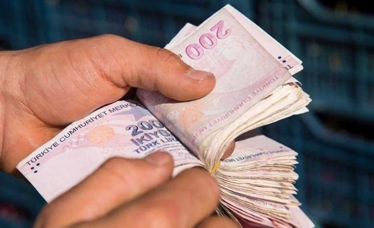 Emekliye Bayram İkramiyesi 4 Bin TL Oluyor 2 Emekliye Bayram Ikramiyesi 4 Bin TL Oluyor 3