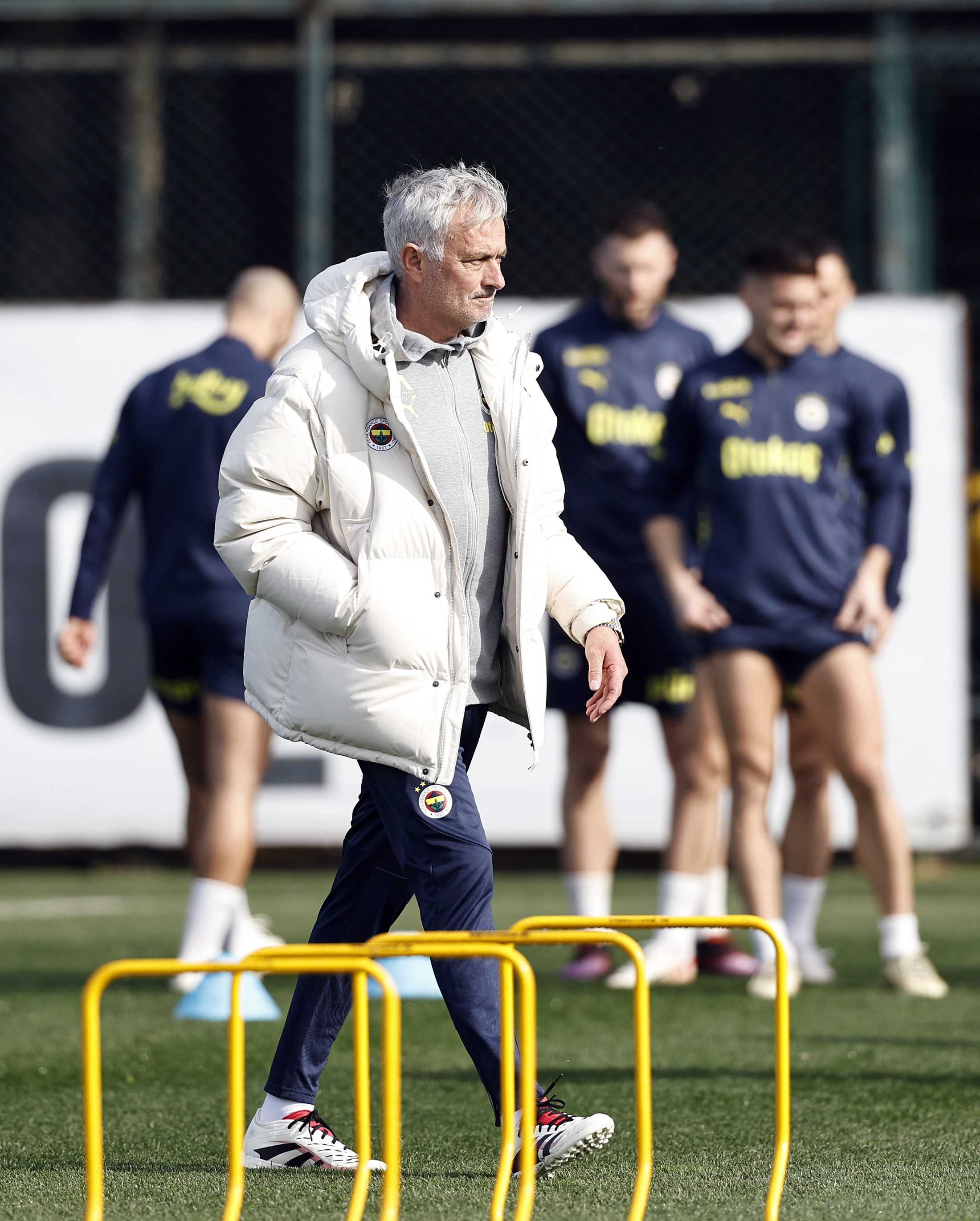Fenerbahçe'de Maximin’den Olay Yaratan Paylaşım! 4 Glw t8gXQAAfApo