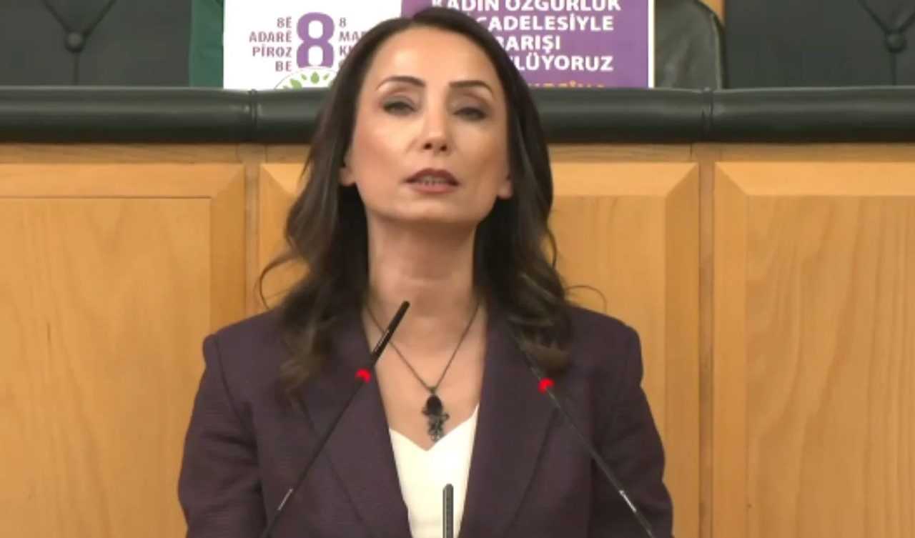 Kadın Yoksulluğuna Son, Barış İçin Cesur Adımlar 1 Kadin Yoksulluguna Son Baris Icin Cesur Adimlar 2