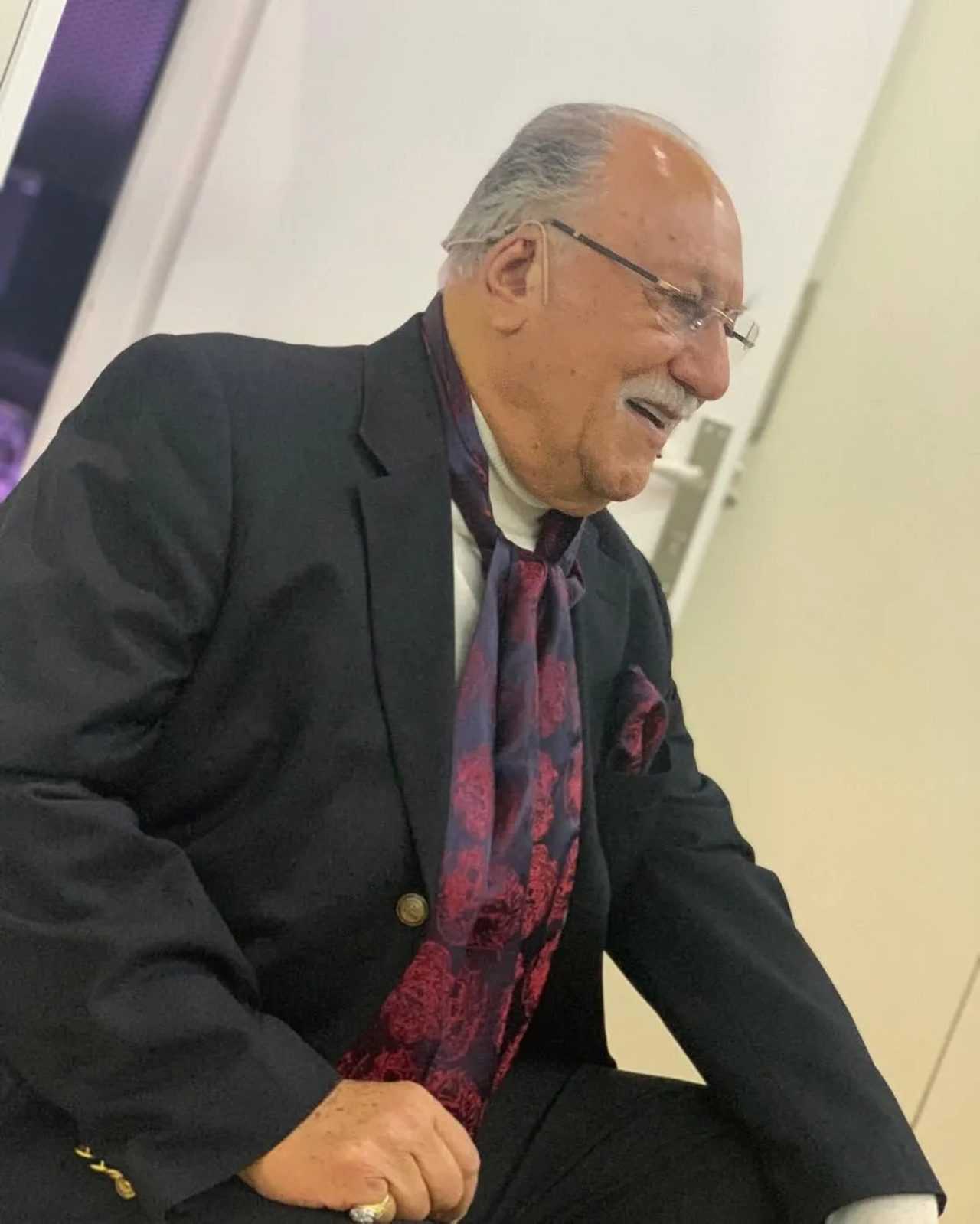 Rahmi Özkan’ın 31 Yıl Önceki Fotoğrafı Şaşırttı 1 Rahmi Ozkanin 31 Yil Onceki Fotografi Sasirtti 2