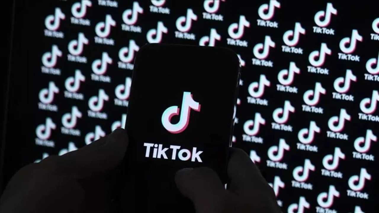 TikTok’a Bir Darbe Daha: Arnavutluk’tan Şok Yasak 1 TikToka Bir Darbe Daha Arnavutluktan Sok Yasak 2