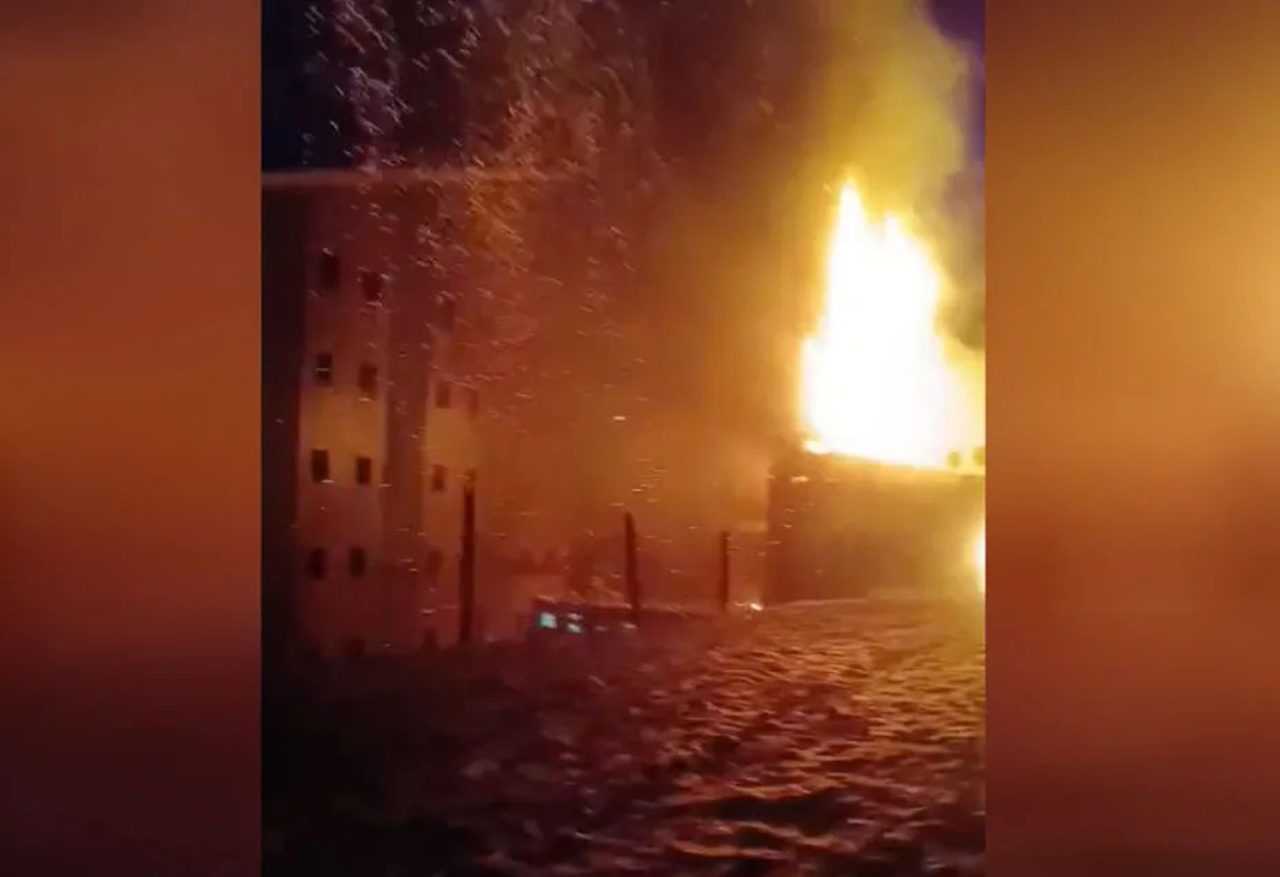 Uludağ’da Korkutan Yangın: Kapalı Otelde Can Kaybı 2 Uludagda Korkutan Yangin Kapali Otelde Can Kaybi 3