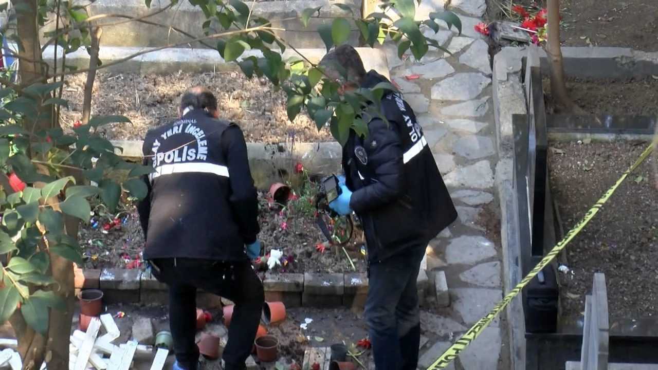 15 Yaşındaki Mattia’nın Mezarına Şok Saldırı 3 15 Yasindaki Mattianin Mezarina Sok Saldiri 3