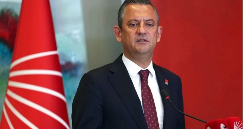 23 Nisan Krizi: CHP’ye Yasak, Özel’den Direniş Çağrısı