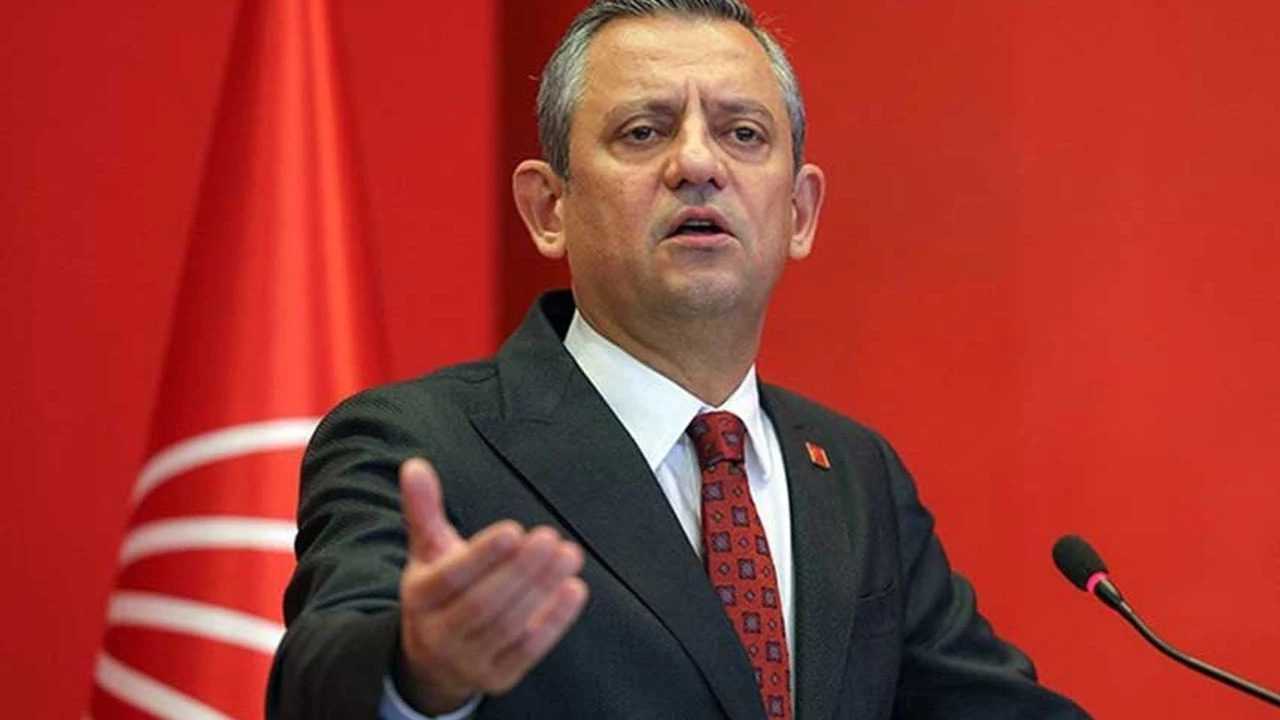 23 Nisan Krizi: CHP'ye Yasak, Özel'den Direniş Çağrısı 1 23 Nisan Krizi CHPye Yasak Ozelden Direnis Cagrisi 2