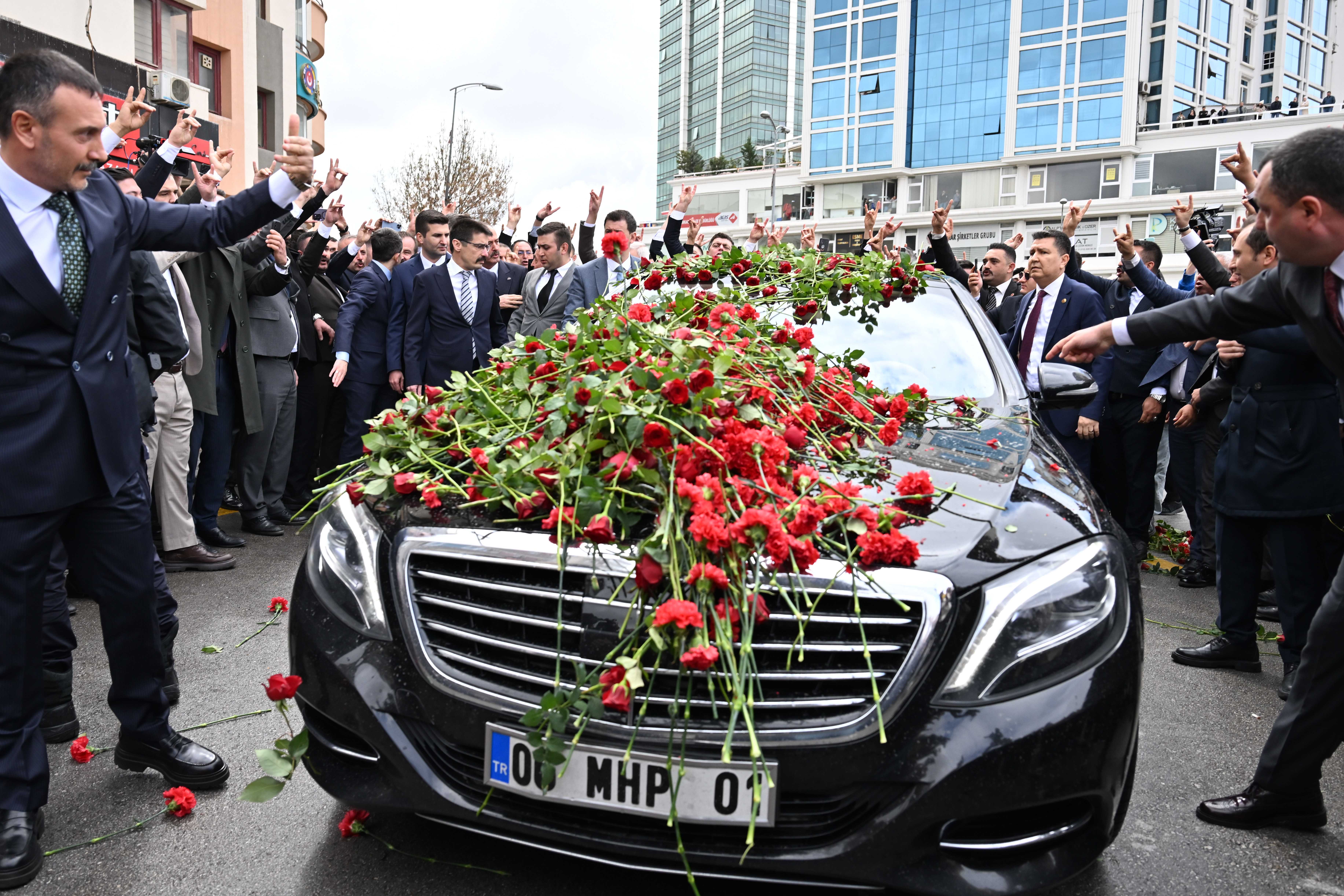 Bahçeli 2 Ay Sonra Siyasete Döndü 4 AA 20250404 37534313 37534309 MHP GENEL BASKANI BAHCELI YAKLASIK 2 AYLIK ISTIRAHATIN ARDINDAN MESAISINE BASLADI